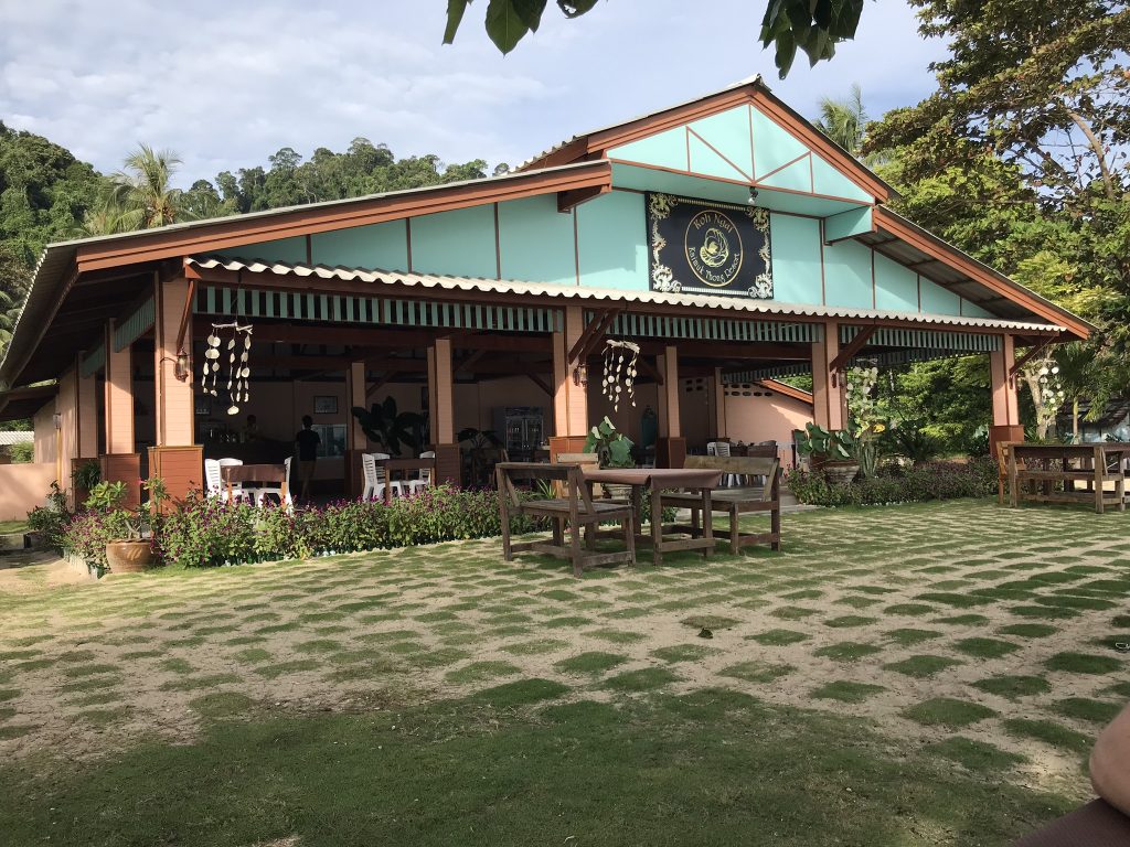 Koh Ngai Kaimuk Thong Resort